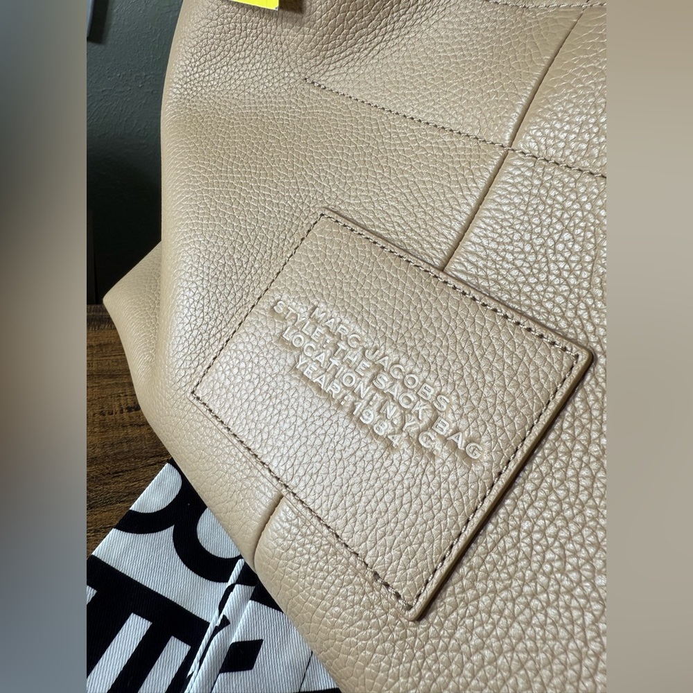 Marc Jacobs The Leather Sack Bag - Picture 13 of 16